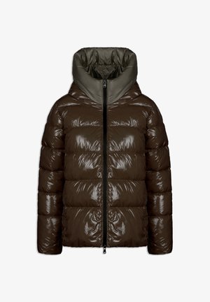 Dunkelbraune Puffer-Jacke mit hohem, gepolstertem Kragen, glänzender Oberfläche, Reißverschluss und gesteppten Abschnitten zur Isolierung.