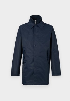 Marineblauer, wasserdichter Mantel mit Kragen, vorderem Knopfverschluss und zwei seitlichen Taschen. Glatte Textur, lange Ärmel und taillierte Passform.