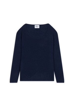 - Sweter