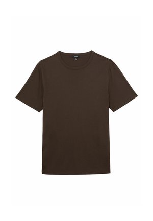 Pruun puuvillane T-särk ümara kaelusega ja lühikeste varrukatega, millel on sile, ühtlane tekstuur ja sirge äärejoon.