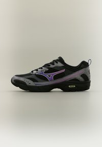 Ikke valgt, black/spring crocus/metallic gray