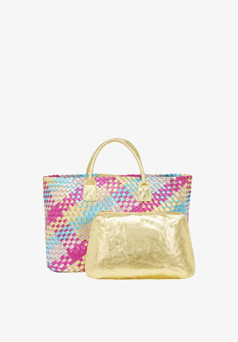 Woven handbag w kolorze różowym, niebieskim i złotym z dwoma uchwytami; zawiera błyszczący złoty woreczek. Teksturowana powierzchnia z geometrycznym wzorem.