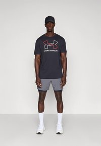 Under Armour FOUNDATION UPDATE - Sport T-shirt - black/red/white