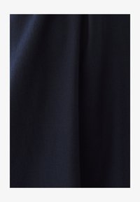 Unausgewählt, navy blue