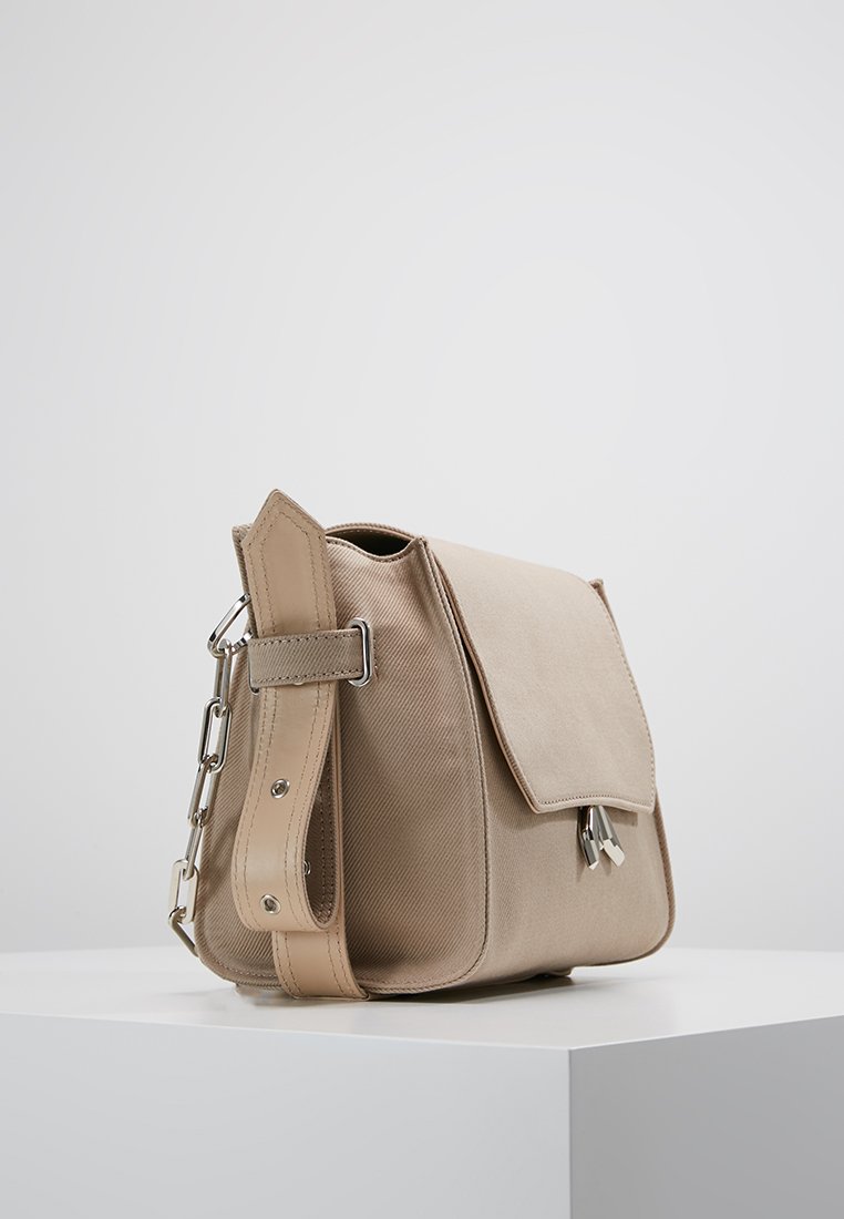 Patrizia Pepe BORSA TRACOLLA Skulderveske camel beige Patrizia Pepe BORSA TRACOLLA Skulderveske camel beige