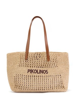 Sac tote tissé beige avec motif tissé ouvert, poignées en cuir marron et logo "PIKOLINOS" brodé sur le devant.