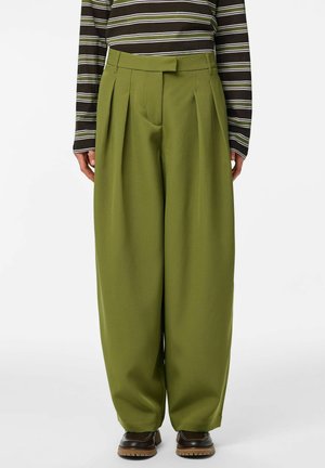 PCOLIVIA BARREL - Pantalon classique - sphagnum