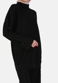 Modanisa Svetr - black