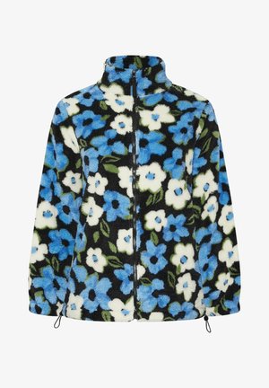 Kukkaprintillä varustettu fleece-takki korkealla kauluksella, täysivetoketjulla ja mustalla taustalla, jossa on sinisiä, valkoisia ja vihreitä kukkakuoseja. Ylätaskut puuttuvat.