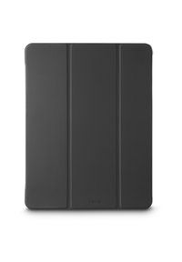 Schwarze dreifach gefaltete Tablet-Hülle mit dem zentral am unteren Rand platzierten "hama"-Logo, entworfen, um das Gerät zu schützen und zu stützen.