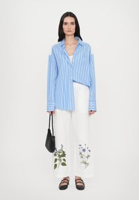 WEEKEND MaxMara VOLANTE - Pantalones - white