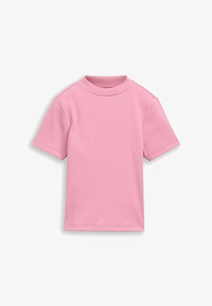 T-shirt rosa a maniche corte a costine con scollo rotondo alto, mostrata stesa su sfondo bianco.