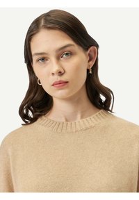 GOBI Cashmere LOCKER GESCHNITTENER  - Stickad tröja - beige