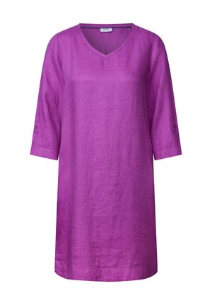 Fialová lněná tunika s V výstřihem a třičtvrtinovými rukávy, která má knoflíkové manžety a volný střih.