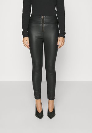 ONLY Petite ONLIMOGEN ANK LONG COATED PANT - Hlače - black