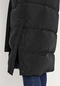 Cellbes of Sweden PREMIUM  - Untuvatakki - black