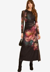Love & Roses Maxi šaty - black floral