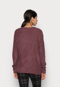 Vero Moda VMCREWLEFILE V-NECK NOOS - Jumper - rose brown melange