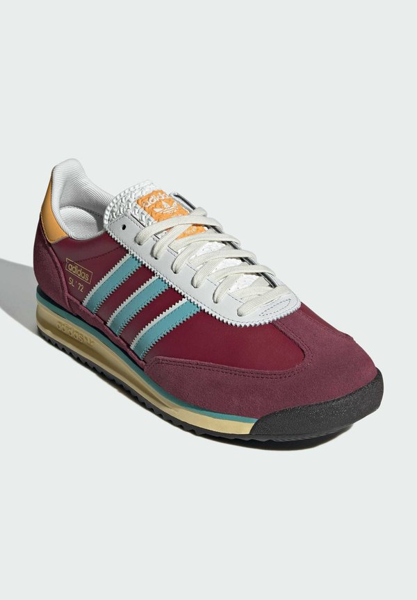 SL 72 - Trainers2