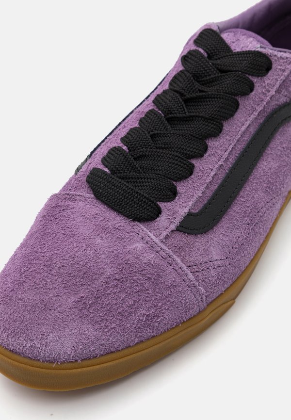 OLD SKOOL LOWPRO UNISEX - Trainers - grape jam2