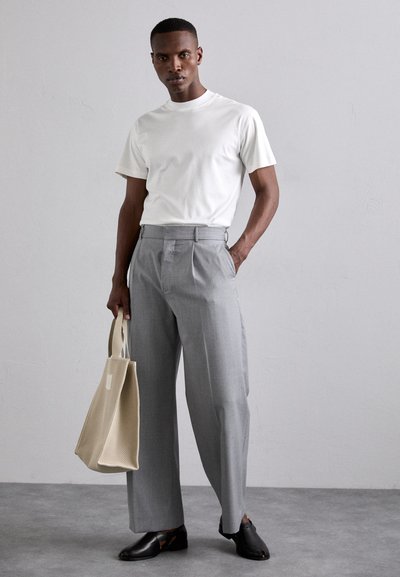 LARDINI UOMO - Basic T-shirt - white