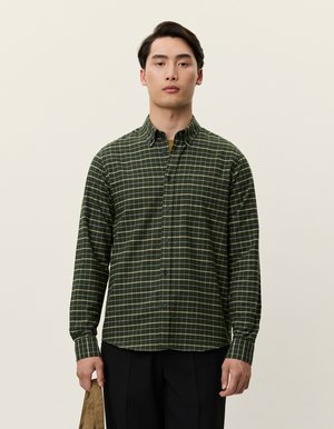 KONRAD CHECK OXFORD SHIRT - Camisa - duffel bag green