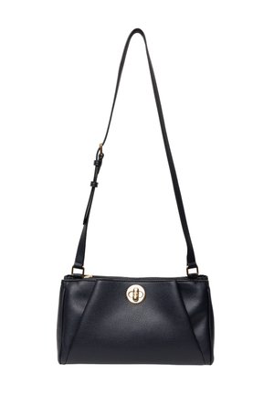 Borsa a tracolla nera in pelle con finitura testurizzata, forma rettangolare strutturata e una chiusura rotonda in tono oro sul davanti.