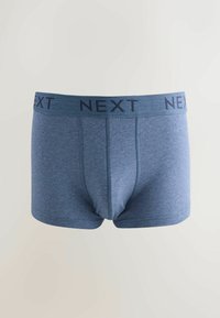 Boxers pour hommes bleus en mélange de coton doux, avec une ceinture à logo portant "NEXT" en bleu foncé et une coupe ajustée.