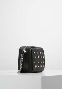 KARL LAGERFELD Torba na ramię