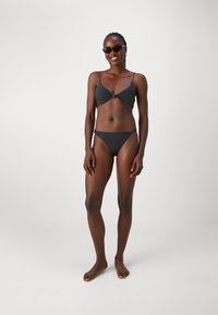 ONLY ONLSIENNA KNOT BRAZILLIAN SET - Bikini - black