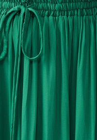 THE FATED RELUDE - Maksihame - jade