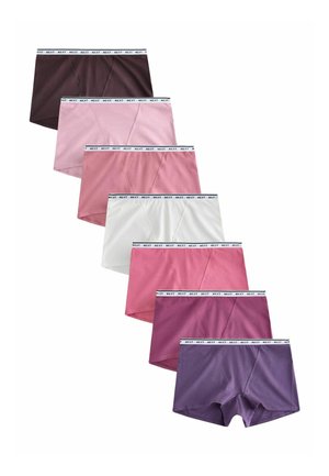 Sieben Paar Damenboxershorts in Braun, Hellrosa, Staubrosa, Weiß, Pink, Malve und Lila, jeweils mit einem weißen Bund mit der Aufschrift "NEXT."