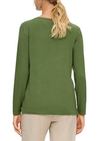 s.Oliver Longsleeve - olivgrün