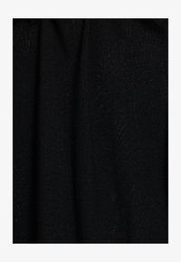 Ausgewählt, black