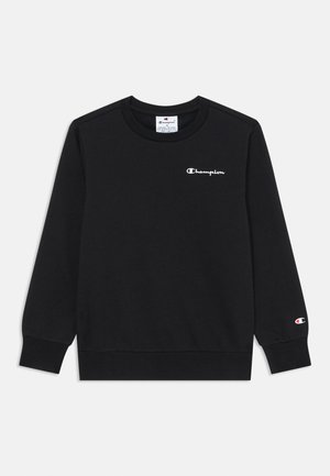 Fekete pamut pulóver kerek nyakkivágással, hosszú ujjakkal, bordázott mandzsettákkal és heméllyel, a mellkason fehér "Champion" logóval.