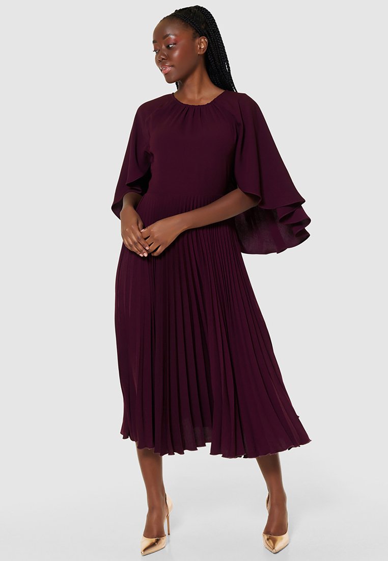 Closet Cocktailjurk bordeauxrood Closet Cocktailjurk bordeauxrood