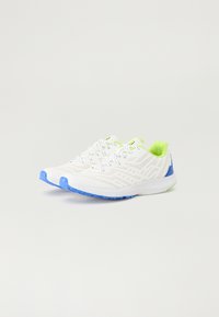 Kappa KOMBAT PERFORMANCE UNISEX Scarpe da allenamento white