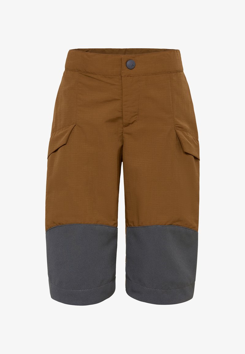 Shorts marron avec jambes inférieures renforcées gris foncé, fermeture avant à boutons, et poches à rabat latérales, adaptés aux activités de plein air.