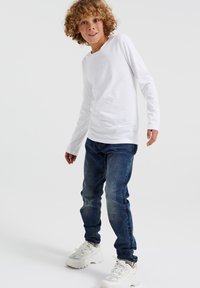 WE Fashion Langærmet T-shirt - white