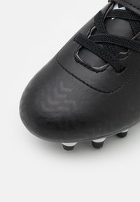 Hummel TOP STAR F.G. JR - Botas de futebol com pitões - black/white