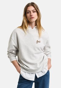GANT SCRIPT GRAPHIC CREW NECK - Sudadera - pale grey melange