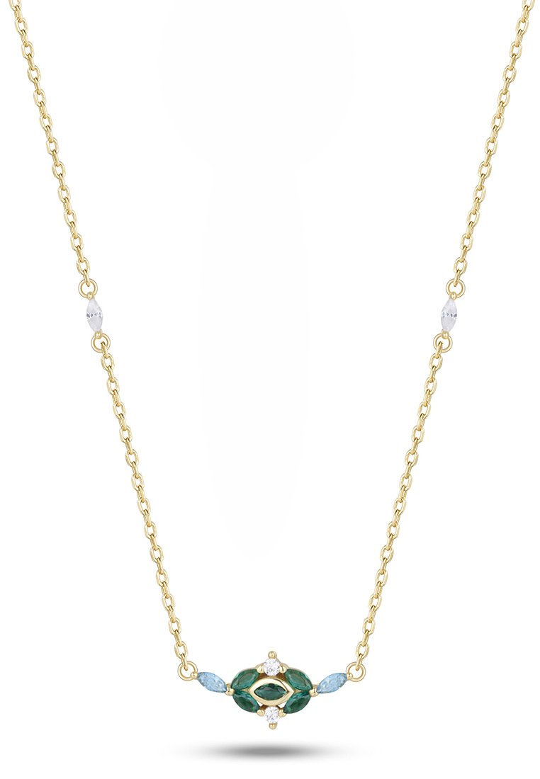 Collier en chaîne en or avec un design central de pierres précieuses vertes et des accents bleu clair, agrémenté de petites pierres blanches et de détails complexes.