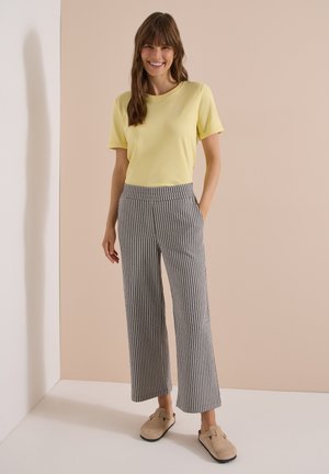 Cecil, WIDE-LEG PANTS IN SEERSUCKER QUALITY - Pantaloni - brown cacao