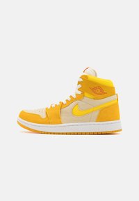 AIR JORDAN 1 ZM AIR CMFT 2 - Sneakers alte - yellow ochre/tour yellow/pale vanilla/safety orange/sail/white