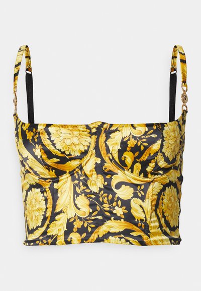 Μαύρο και χρυσό κοντό τοπ με λουλουδάτο σχέδιο, σατέν υλικό, δομημένα cups και ρυθμιζόμενες τιράντες με διακοσμητική μεταλλική λεπτομέρεια.