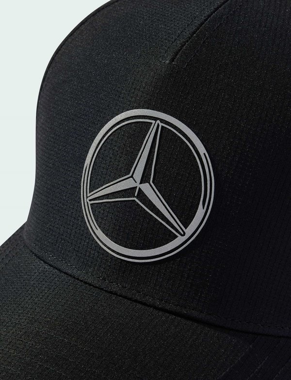 MERCEDES - AMG PETRONAS FORMULA ONE TEAM MECHANICS CLIMACOOL TRUCKER - Cap2