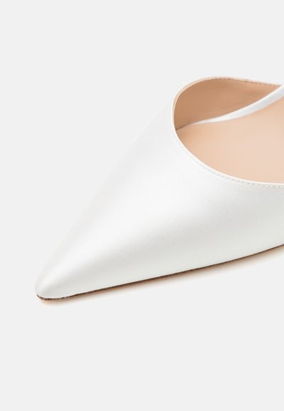 Stuart Weitzman STRAP - Νυφικά παπούτσια - white