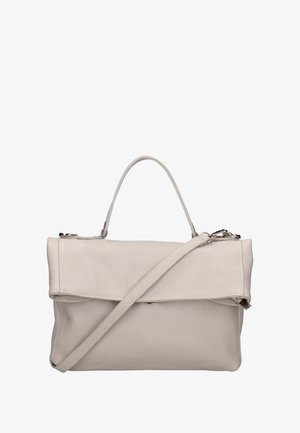 Grijze leren handtas met een gestructureerde rechthoekige vorm, een bovenhandvat, een verstelbare schouderriem en een vouwklepontwerp.