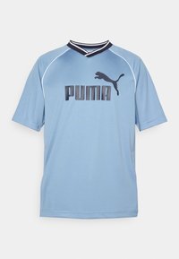 Unselected, cool blue