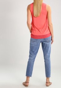 Desigual Top - coral